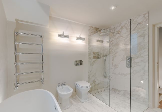 Апартаменты на Lucca - Luxury Apartment with Private Garden inside Lucca Апартаменты на Lucca - Luxury Apartment with Private Garden inside Lucca