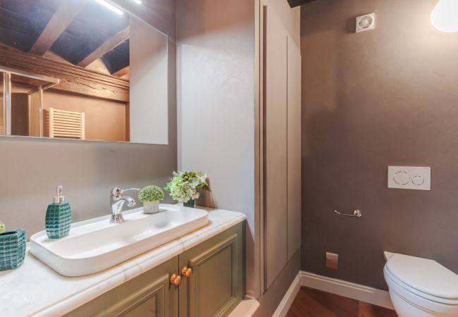 Апартаменты на Lucca - Casa Edgar, elegant and classy first floor apartment inside the walls of Lucca Апартаменты на Lucca - Casa Edgar, elegant and classy first floor apartment inside the walls of Lucca