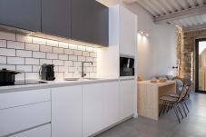 Апартаменты на Жирона / Girona - Barca 11 1A