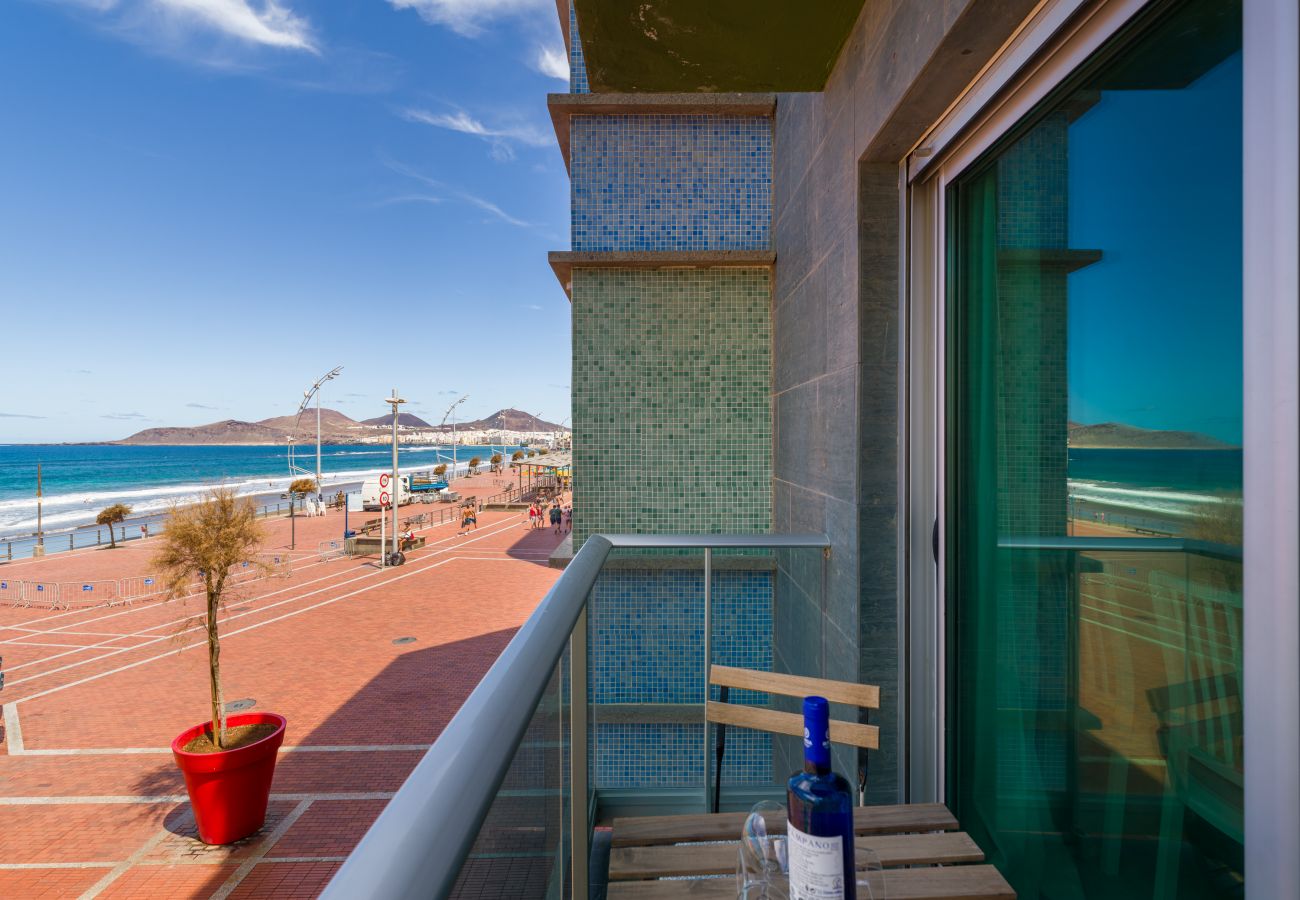 Дом на Лас Пальмас де Гран Канариа / Las Palmas de Gran Canaria - Dark Sand By CanariasGetaway