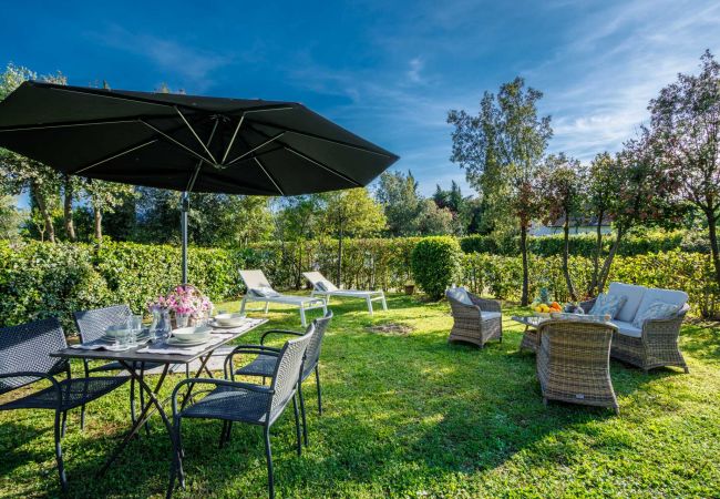  на Monte San quirico - Pietro Farmhouse Apartment in Wine Resort in Lucca