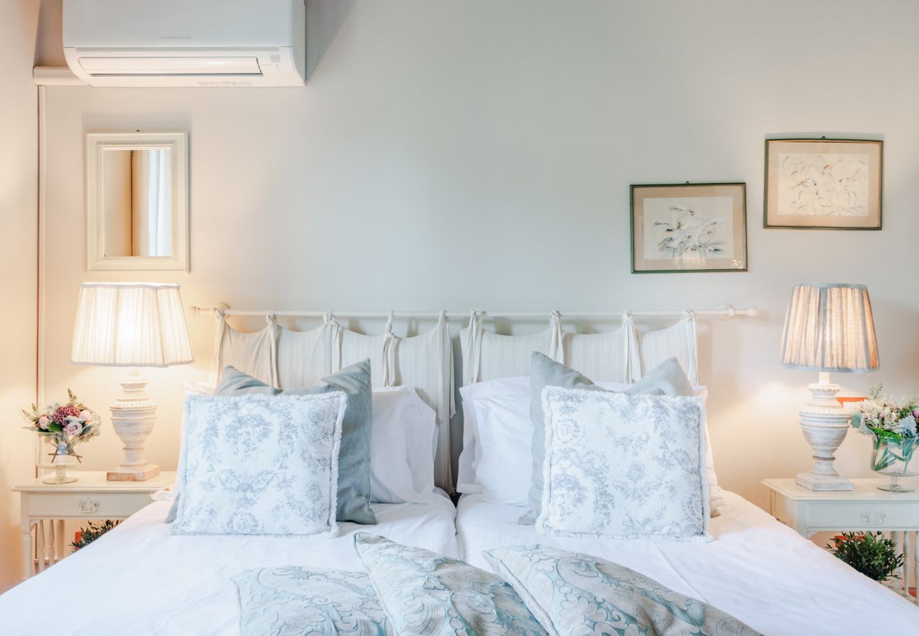 Апартаменты на Monte San quirico - Pietro Farmhouse Apartment in Wine Resort in Lucca Апартаменты на Monte San quirico - Pietro Farmhouse Apartment in Wine Resort in Lucca