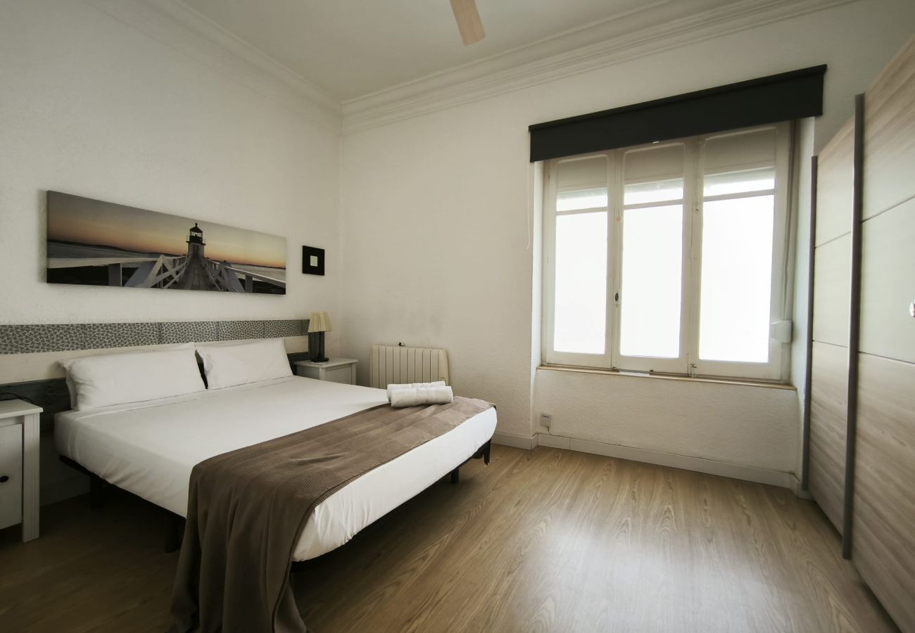 Апартаменты на Валенсия город / Valencia - The Ausias March Apartment