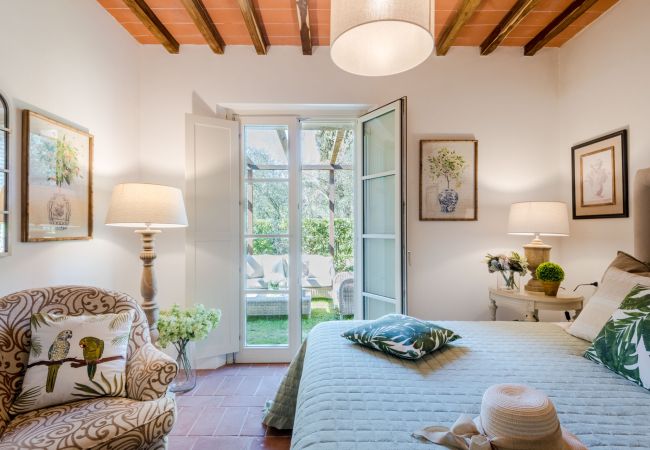 Апартаменты на San Gennaro - Casa Pinocchio, a Luxury Country Apartment with Pool in Lucca Апартаменты на San Gennaro - Casa Pinocchio, a Luxury Country Apartment with Pool in Lucca