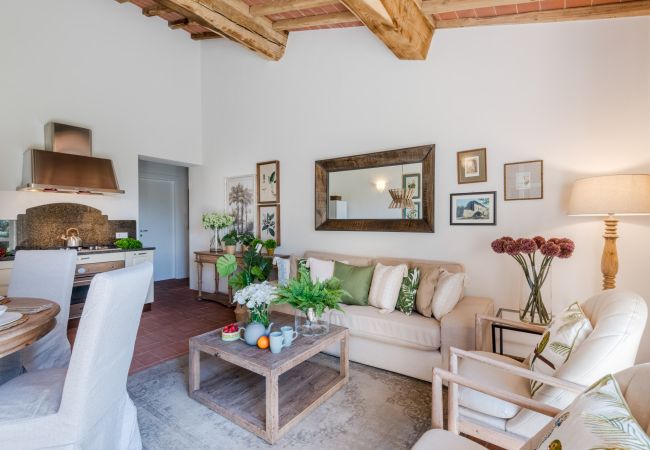 Апартаменты на San Gennaro - Casa Pinocchio, a Luxury Country Apartment with Pool in Lucca Апартаменты на San Gennaro - Casa Pinocchio, a Luxury Country Apartment with Pool in Lucca