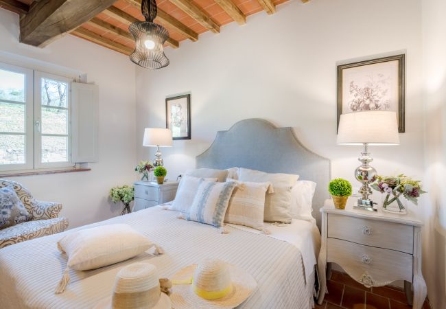 Апартаменты на San Gennaro - Casa Pinocchio, a Luxury Country Apartment with Pool in Lucca Апартаменты на San Gennaro - Casa Pinocchio, a Luxury Country Apartment with Pool in Lucca
