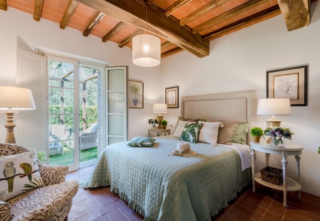 Апартаменты на San Gennaro - Casa Pinocchio, a Luxury Country Apartment with Pool in Lucca Апартаменты на San Gennaro - Casa Pinocchio, a Luxury Country Apartment with Pool in Lucca