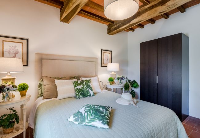 Апартаменты на San Gennaro - Casa Pinocchio, a Luxury Country Apartment with Pool in Lucca Апартаменты на San Gennaro - Casa Pinocchio, a Luxury Country Apartment with Pool in Lucca