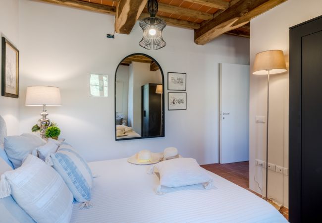 Апартаменты на San Gennaro - Casa Pinocchio, a Luxury Country Apartment with Pool in Lucca Апартаменты на San Gennaro - Casa Pinocchio, a Luxury Country Apartment with Pool in Lucca