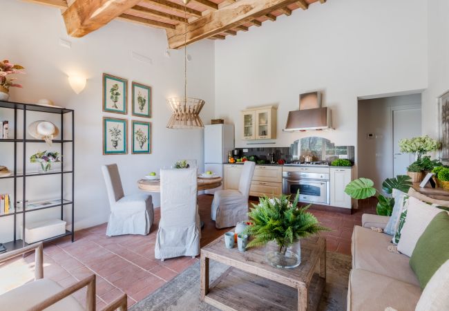 Апартаменты на San Gennaro - Casa Pinocchio, a Luxury Country Apartment with Pool in Lucca Апартаменты на San Gennaro - Casa Pinocchio, a Luxury Country Apartment with Pool in Lucca