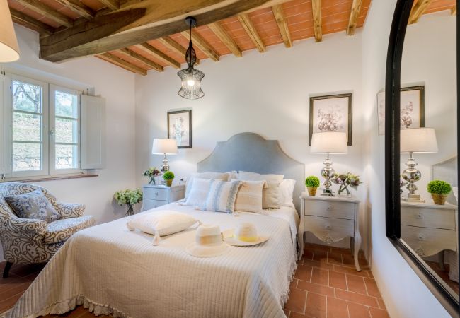 Апартаменты на San Gennaro - Casa Pinocchio, a Luxury Country Apartment with Pool in Lucca Апартаменты на San Gennaro - Casa Pinocchio, a Luxury Country Apartment with Pool in Lucca