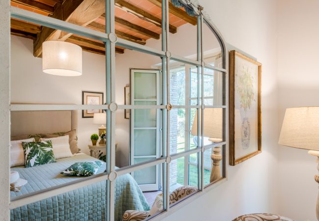 Апартаменты на San Gennaro - Casa Pinocchio, a Luxury Country Apartment with Pool in Lucca Апартаменты на San Gennaro - Casa Pinocchio, a Luxury Country Apartment with Pool in Lucca