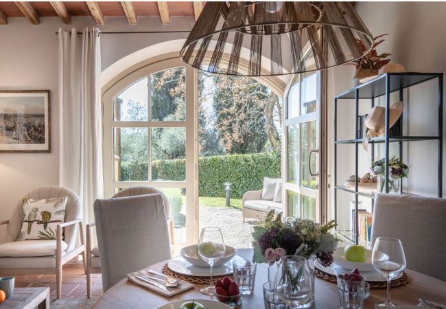 Апартаменты на San Gennaro - Casa Pinocchio, a Luxury Country Apartment with Pool in Lucca Апартаменты на San Gennaro - Casa Pinocchio, a Luxury Country Apartment with Pool in Lucca