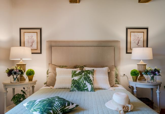 Апартаменты на San Gennaro - Casa Pinocchio, a Luxury Country Apartment with Pool in Lucca Апартаменты на San Gennaro - Casa Pinocchio, a Luxury Country Apartment with Pool in Lucca