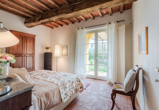 Апартаменты на San Gennaro - Casa Lucchese, a farmhouse apartment with pool on the hills of Lucca Апартаменты на San Gennaro - Casa Lucchese, a farmhouse apartment with pool on the hills of Lucca