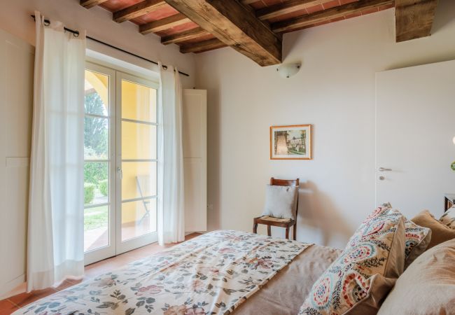 Апартаменты на San Gennaro - Casa Lucchese, a farmhouse apartment with pool on the hills of Lucca Апартаменты на San Gennaro - Casa Lucchese, a farmhouse apartment with pool on the hills of Lucca