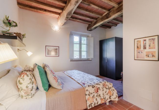 Апартаменты на San Gennaro - Casa Lucchese, a farmhouse apartment with pool on the hills of Lucca Апартаменты на San Gennaro - Casa Lucchese, a farmhouse apartment with pool on the hills of Lucca
