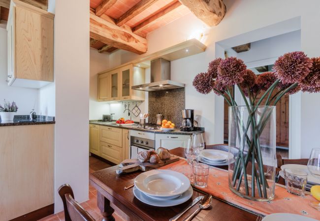 Апартаменты на San Gennaro - Casa Santo, a sweet country apartment with pool on the hills of Lucca  Апартаменты на San Gennaro - Casa Santo, a sweet country apartment with pool on the hills of Lucca
