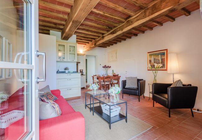 Апартаменты на San Gennaro - Casa Santo, a sweet country apartment with pool on the hills of Lucca  Апартаменты на San Gennaro - Casa Santo, a sweet country apartment with pool on the hills of Lucca
