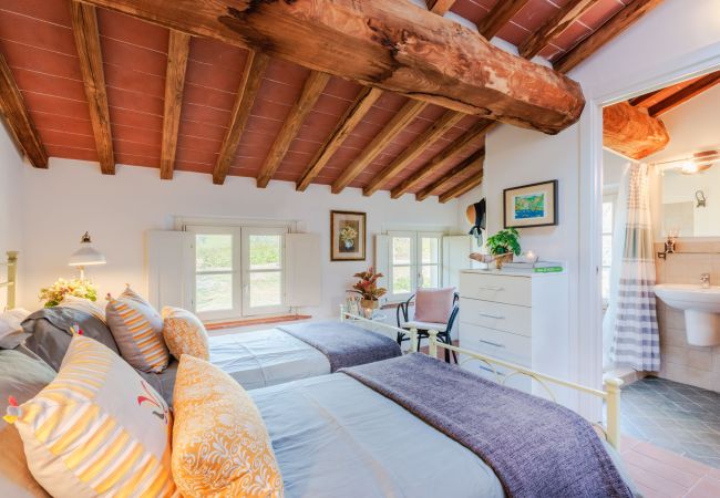 Апартаменты на San Gennaro - Casa Noscali  Апартаменты на San Gennaro - Casa Noscali