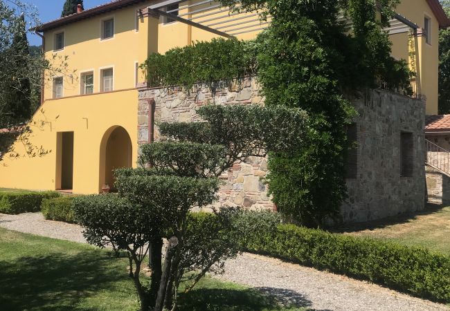 Апартаменты на San Gennaro - Casa Gennaro a 3 bedrooms farmhouse apartment with pool in Lucca Апартаменты на San Gennaro - Casa Gennaro a 3 bedrooms farmhouse apartment with pool in Lucca