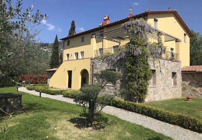 Апартаменты на San Gennaro - Casa Gennaro a 3 bedrooms farmhouse apartment with pool in Lucca Апартаменты на San Gennaro - Casa Gennaro a 3 bedrooms farmhouse apartment with pool in Lucca