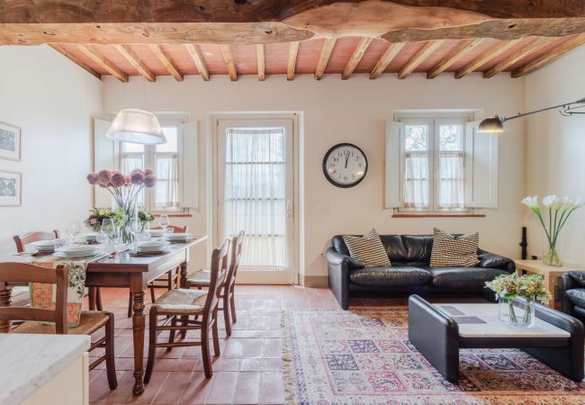 Апартаменты на San Gennaro - Casa Gennaro a 3 bedrooms farmhouse apartment with pool in Lucca Апартаменты на San Gennaro - Casa Gennaro a 3 bedrooms farmhouse apartment with pool in Lucca