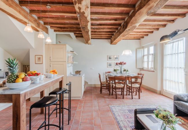Апартаменты на San Gennaro - Casa Gennaro a 3 bedrooms farmhouse apartment with pool in Lucca Апартаменты на San Gennaro - Casa Gennaro a 3 bedrooms farmhouse apartment with pool in Lucca