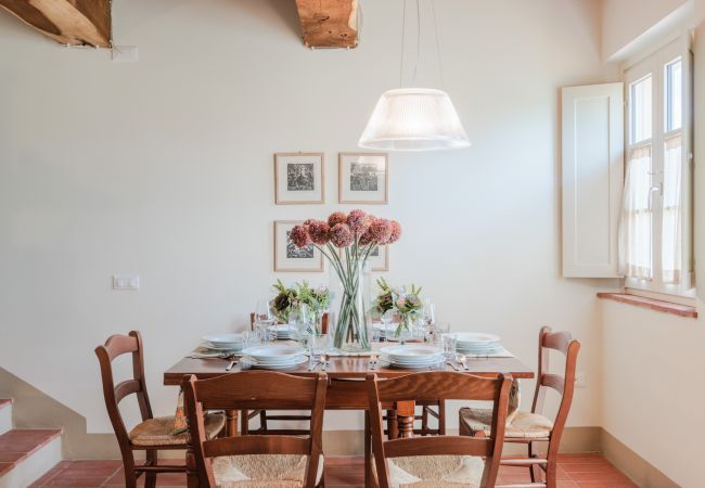 Апартаменты на San Gennaro - Casa Gennaro a 3 bedrooms farmhouse apartment with pool in Lucca Апартаменты на San Gennaro - Casa Gennaro a 3 bedrooms farmhouse apartment with pool in Lucca