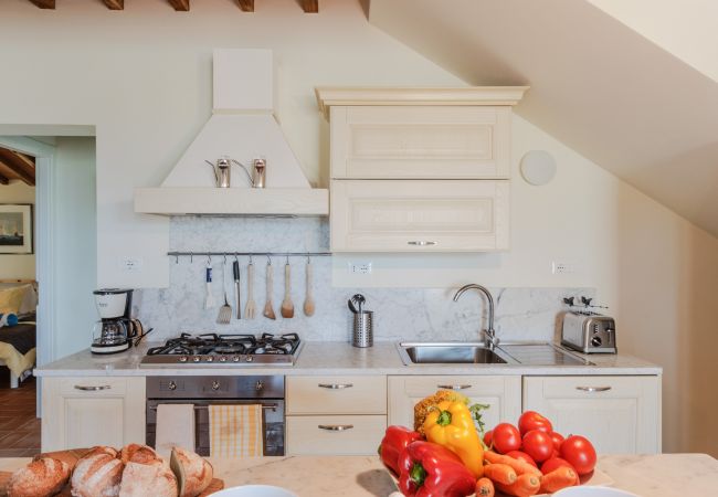 Апартаменты на San Gennaro - Casa Gennaro a 3 bedrooms farmhouse apartment with pool in Lucca Апартаменты на San Gennaro - Casa Gennaro a 3 bedrooms farmhouse apartment with pool in Lucca