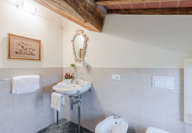 Апартаменты на San Gennaro - Casa Gennaro a 3 bedrooms farmhouse apartment with pool in Lucca Апартаменты на San Gennaro - Casa Gennaro a 3 bedrooms farmhouse apartment with pool in Lucca
