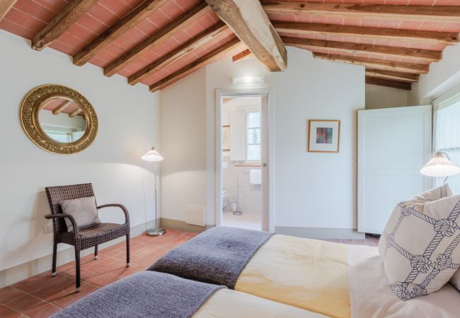 Апартаменты на San Gennaro - Casa Gennaro a 3 bedrooms farmhouse apartment with pool in Lucca Апартаменты на San Gennaro - Casa Gennaro a 3 bedrooms farmhouse apartment with pool in Lucca
