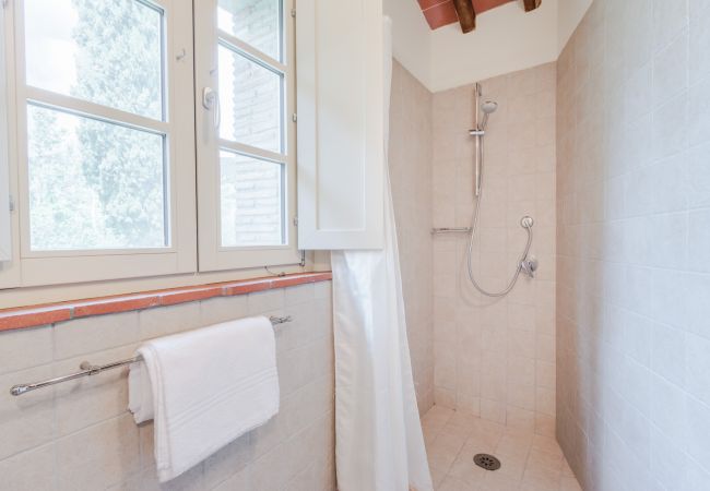 Апартаменты на San Gennaro - Casa Gennaro a 3 bedrooms farmhouse apartment with pool in Lucca Апартаменты на San Gennaro - Casa Gennaro a 3 bedrooms farmhouse apartment with pool in Lucca