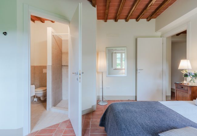 Апартаменты на San Gennaro - Casa Gennaro a 3 bedrooms farmhouse apartment with pool in Lucca Апартаменты на San Gennaro - Casa Gennaro a 3 bedrooms farmhouse apartment with pool in Lucca