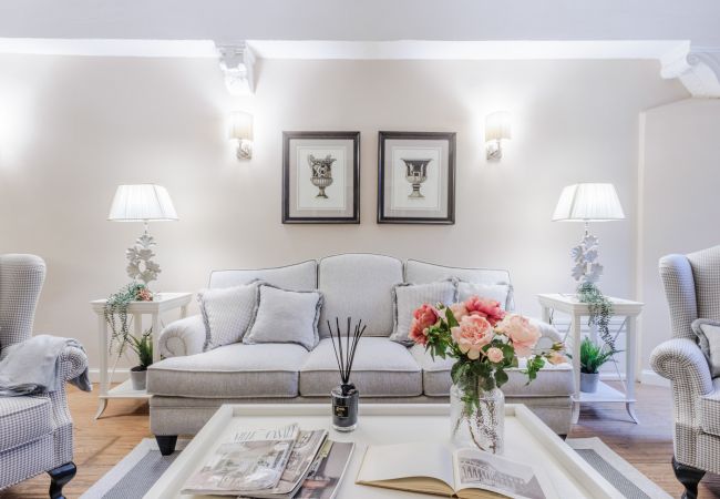 Апартаменты на Lucca - Lapo 2 bedrooms and outdoor inside Lucca Апартаменты на Lucca - Lapo 2 bedrooms and outdoor inside Lucca