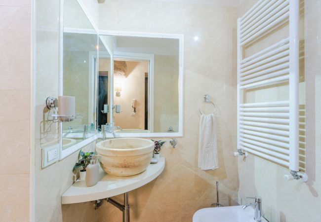 Апартаменты на Lucca - Lapo 2 bedrooms and outdoor inside Lucca Апартаменты на Lucca - Lapo 2 bedrooms and outdoor inside Lucca