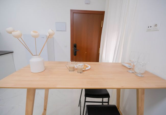 Квартира-студия на Madrid - ESTUDIO-TETUAN  Квартира-студия на Madrid - ESTUDIO-TETUAN