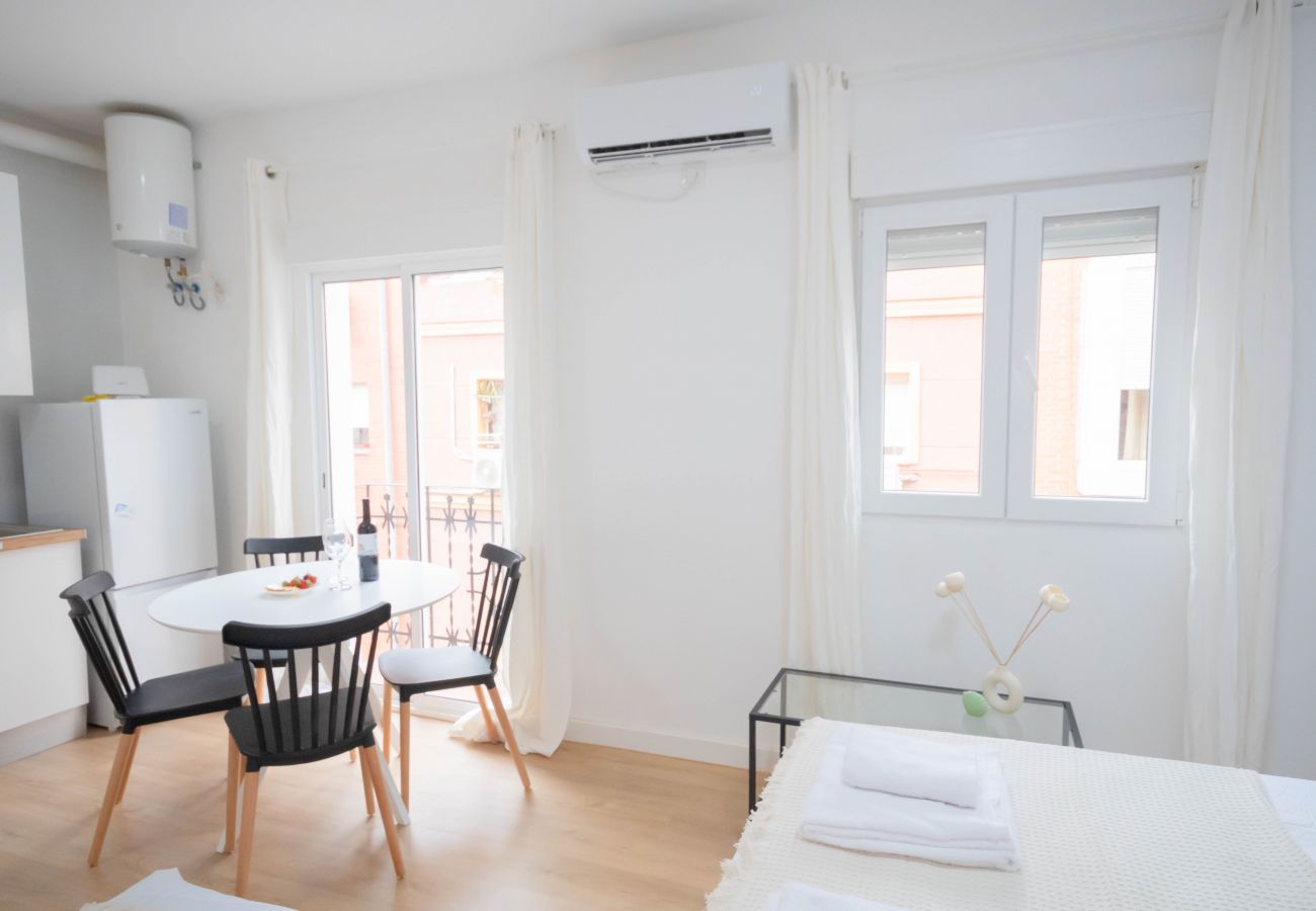 Квартира-студия на Мадрид город / Madrid - ESTUDIO-TETUAN- Квартира-студия на Мадрид город / Madrid - ESTUDIO-TETUAN-