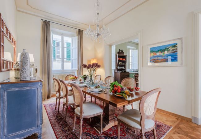 Апартаменты на Lucca - The Healing Garden, 4 bedrooms Villa inside the Walls Апартаменты на Lucca - The Healing Garden, 4 bedrooms Villa inside the Walls