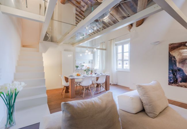 Апартаменты на Lucca - Modern 3 Bedrooms Apartment with Elevator Апартаменты на Lucca - Modern 3 Bedrooms Apartment with Elevator