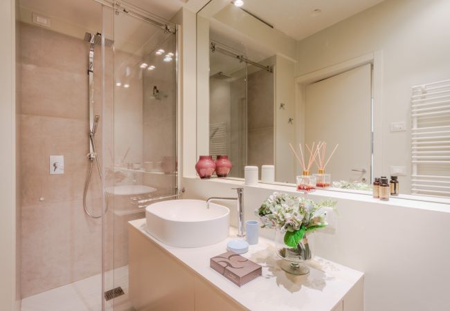 Апартаменты на Lucca - Modern 3 Bedrooms Apartment with Elevator Апартаменты на Lucca - Modern 3 Bedrooms Apartment with Elevator