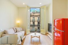 Апартаменты на Барселона / Barcelona - Beautiful cosy and centric apartment in Barcelona