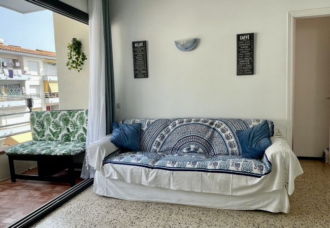 Апартаменты на Estartit - OMEGA 4 2-C Апартаменты на Estartit - OMEGA 4 2-C