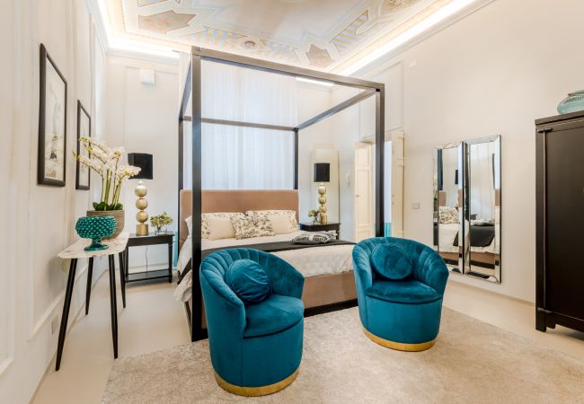 Апартаменты на Lucca - A private outdoor, 2 Bedrooms and a Pool inside Lucca Апартаменты на Lucca - A private outdoor, 2 Bedrooms and a Pool inside Lucca