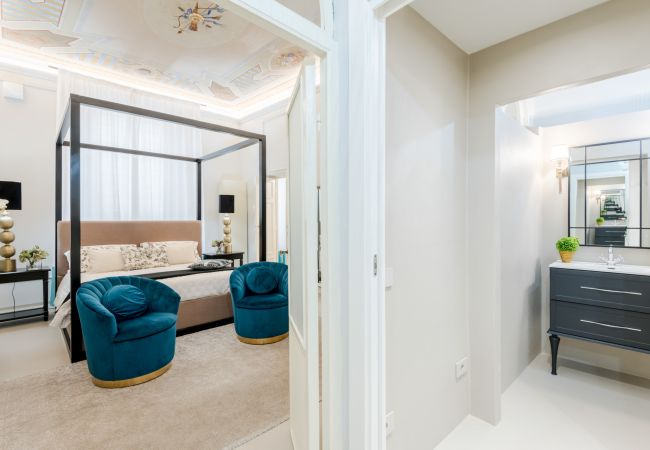 Апартаменты на Lucca - A private outdoor, 2 Bedrooms and a Pool inside Lucca Апартаменты на Lucca - A private outdoor, 2 Bedrooms and a Pool inside Lucca