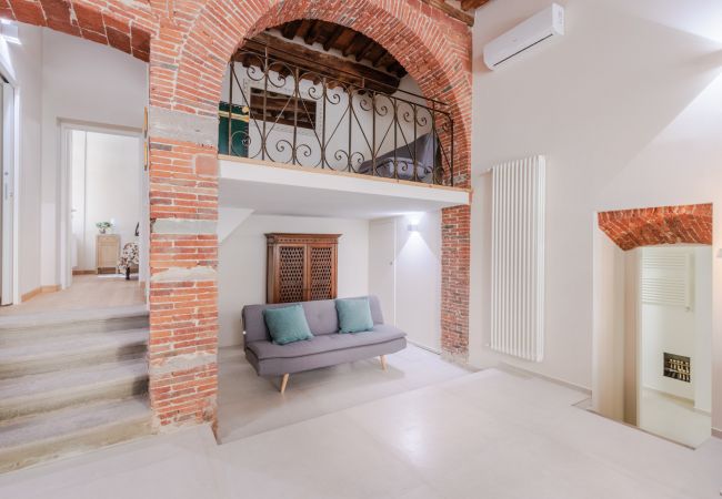 Апартаменты на Lucca - Smart and Convenient Ground Floor Apartment inside the Lucca Walls Апартаменты на Lucca - Smart and Convenient Ground Floor Apartment inside the Lucca Walls