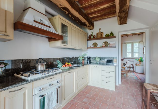 Апартаменты на San Gennaro - Casa Bellavista at Il Borghetto Farmhouse, smart, convenient rental home with shared pool in Lucca Апартаменты на San Gennaro - Casa Bellavista at Il Borghetto Farmhouse, smart, convenient rental home with shared pool in Lucca