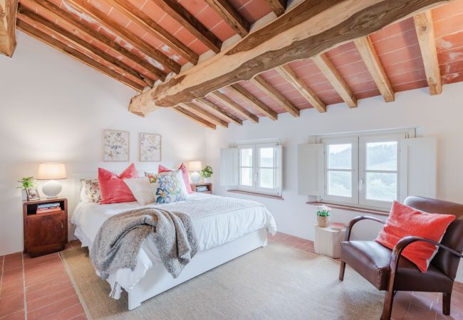 Апартаменты на San Gennaro - Casa Bellavista at Il Borghetto Farmhouse, smart, convenient rental home with shared pool in Lucca Апартаменты на San Gennaro - Casa Bellavista at Il Borghetto Farmhouse, smart, convenient rental home with shared pool in Lucca