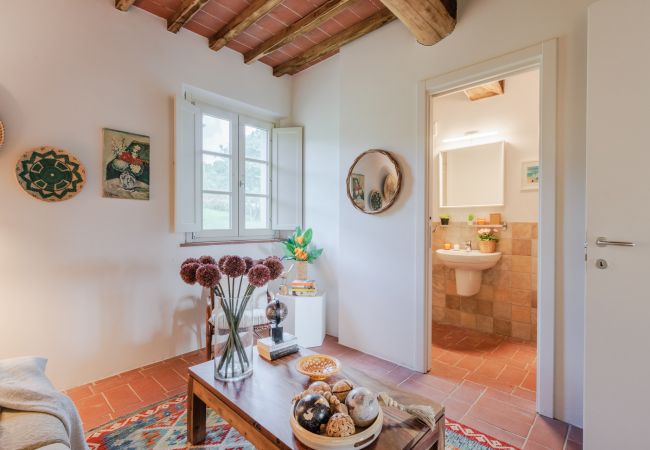 Апартаменты на San Gennaro - Casa Bellavista at Il Borghetto Farmhouse, smart, convenient rental home with shared pool in Lucca Апартаменты на San Gennaro - Casa Bellavista at Il Borghetto Farmhouse, smart, convenient rental home with shared pool in Lucca