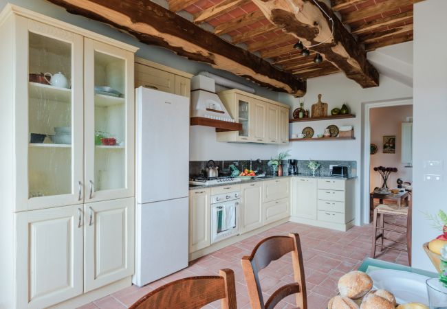 Апартаменты на San Gennaro - Casa Bellavista at Il Borghetto Farmhouse, smart, convenient rental home with shared pool in Lucca Апартаменты на San Gennaro - Casa Bellavista at Il Borghetto Farmhouse, smart, convenient rental home with shared pool in Lucca